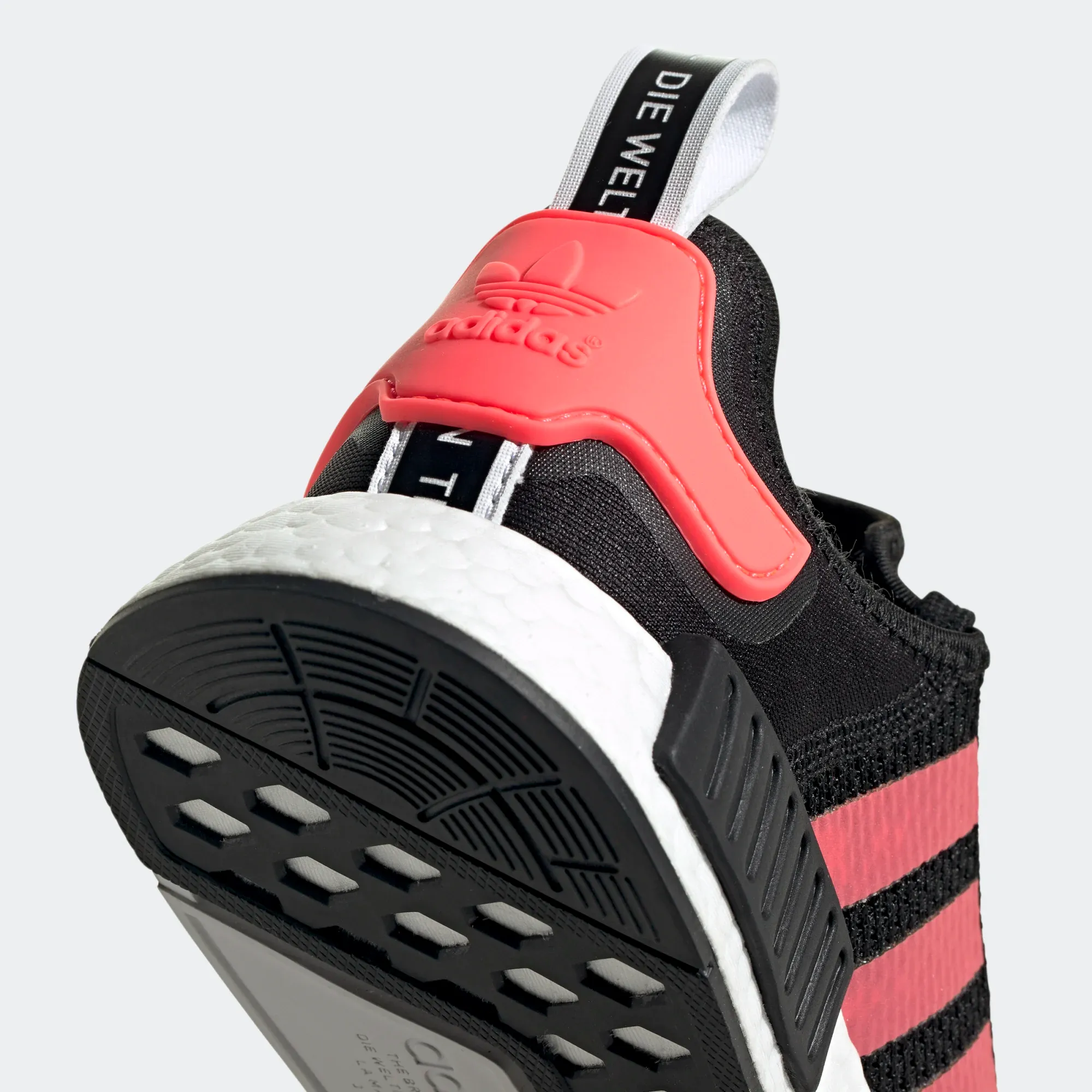 Adidas Men's NMD R1 Shoes - Core Black / Signal Pink / Cloud White