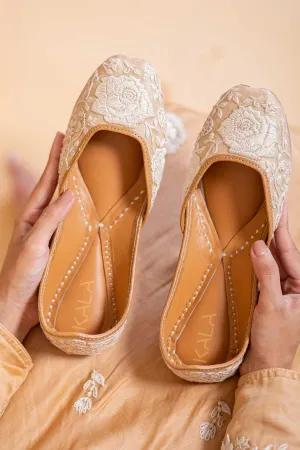 Beige Pankhudi Embroidered Jutti