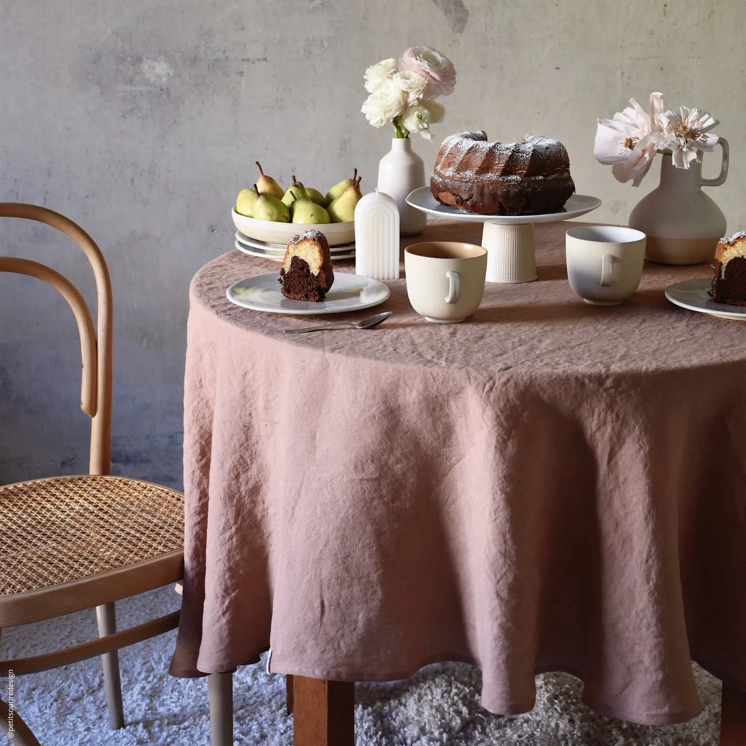 Cafe Creme Lightweight Linen Round Tablecloth