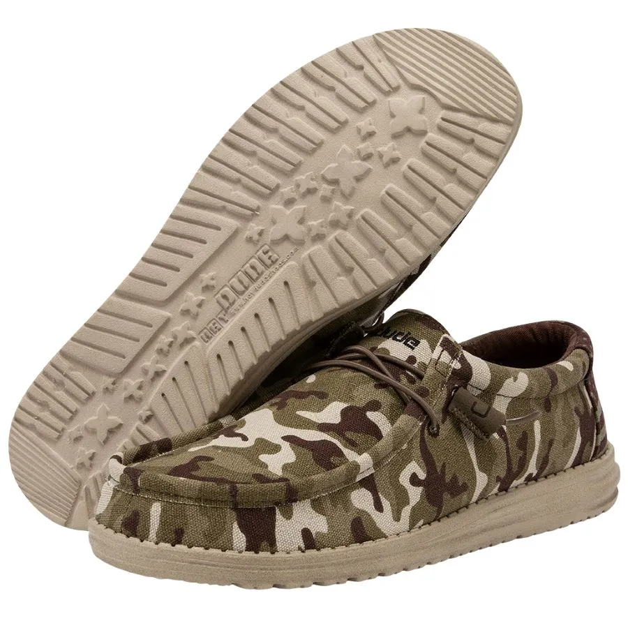 'Hey Dude' Men's Wally - Camo Flag