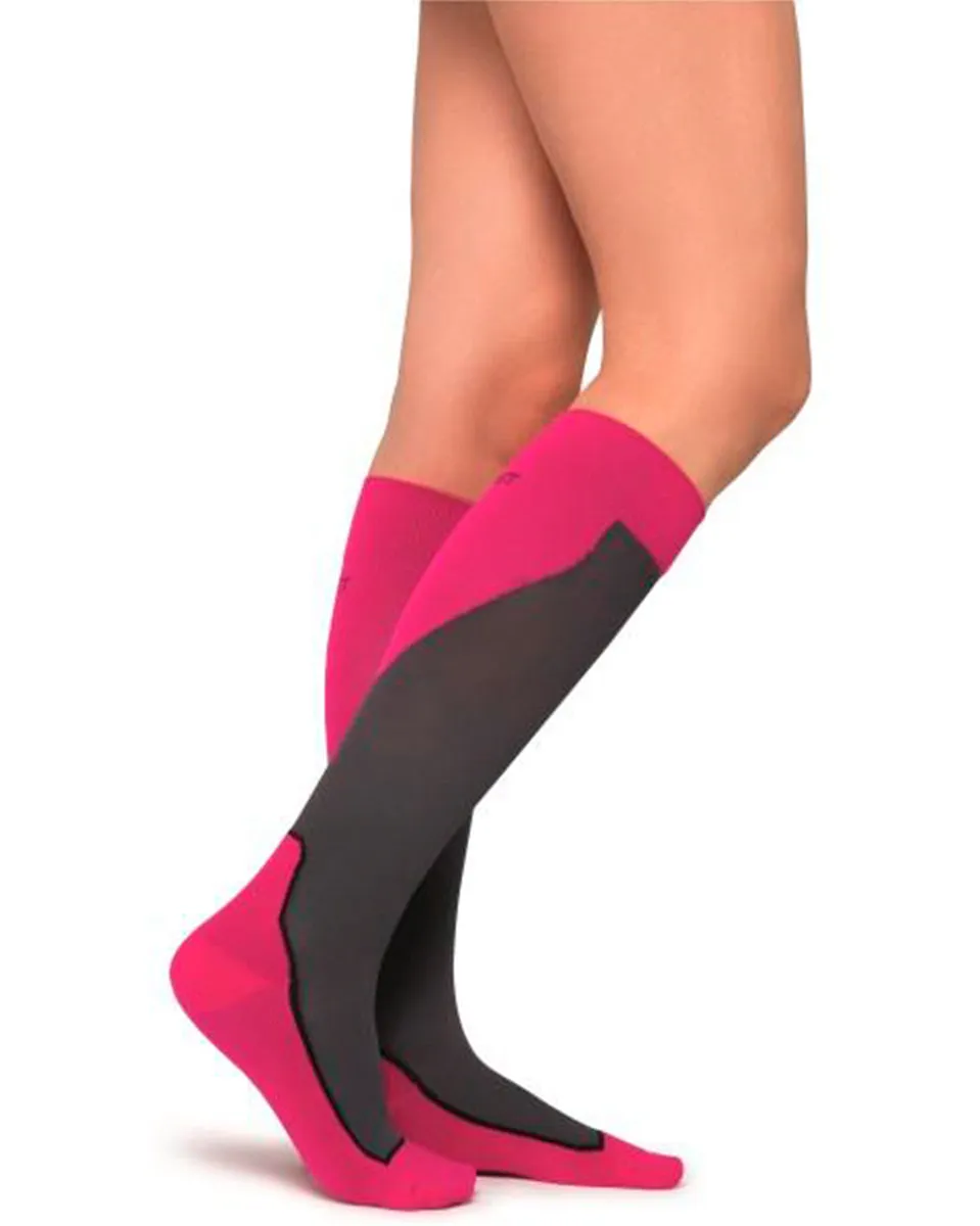 Jobst Sport 15-20 mmHg Knee High Compression Socks