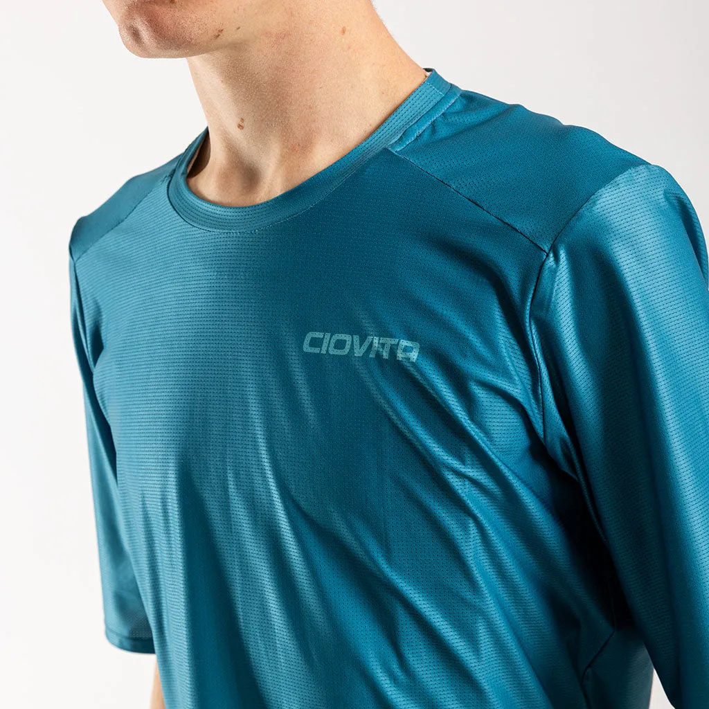 Men's Lightweight Short Sleeve Trail Tee (Lake)