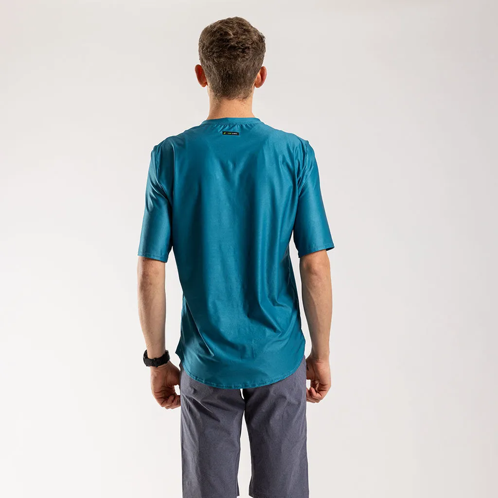 Men's Lightweight Short Sleeve Trail Tee (Lake)