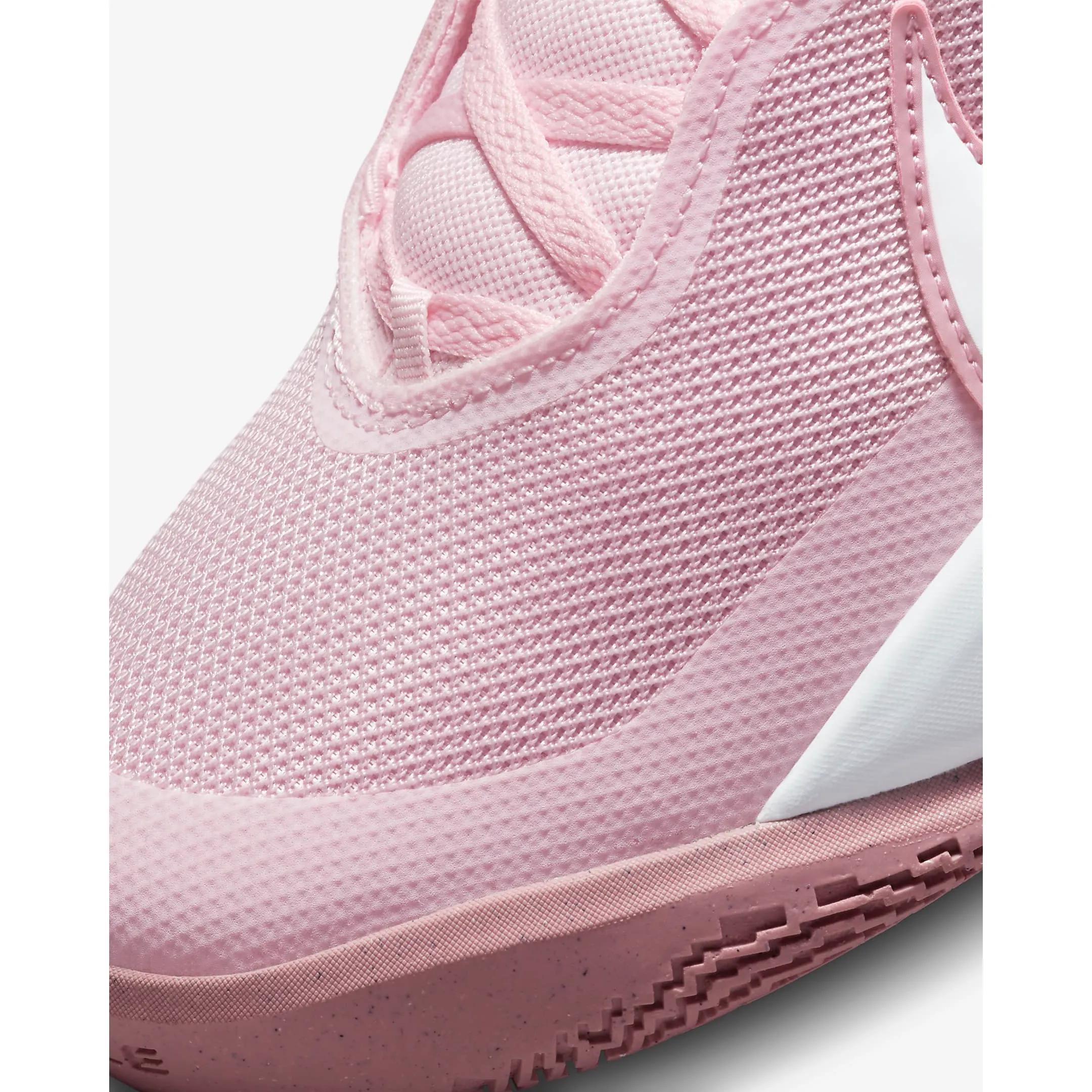 Nike Kid's Team Hustle D 10 Shoes - Pink Foam / Medium Soft Pink / Elemental Pink / White