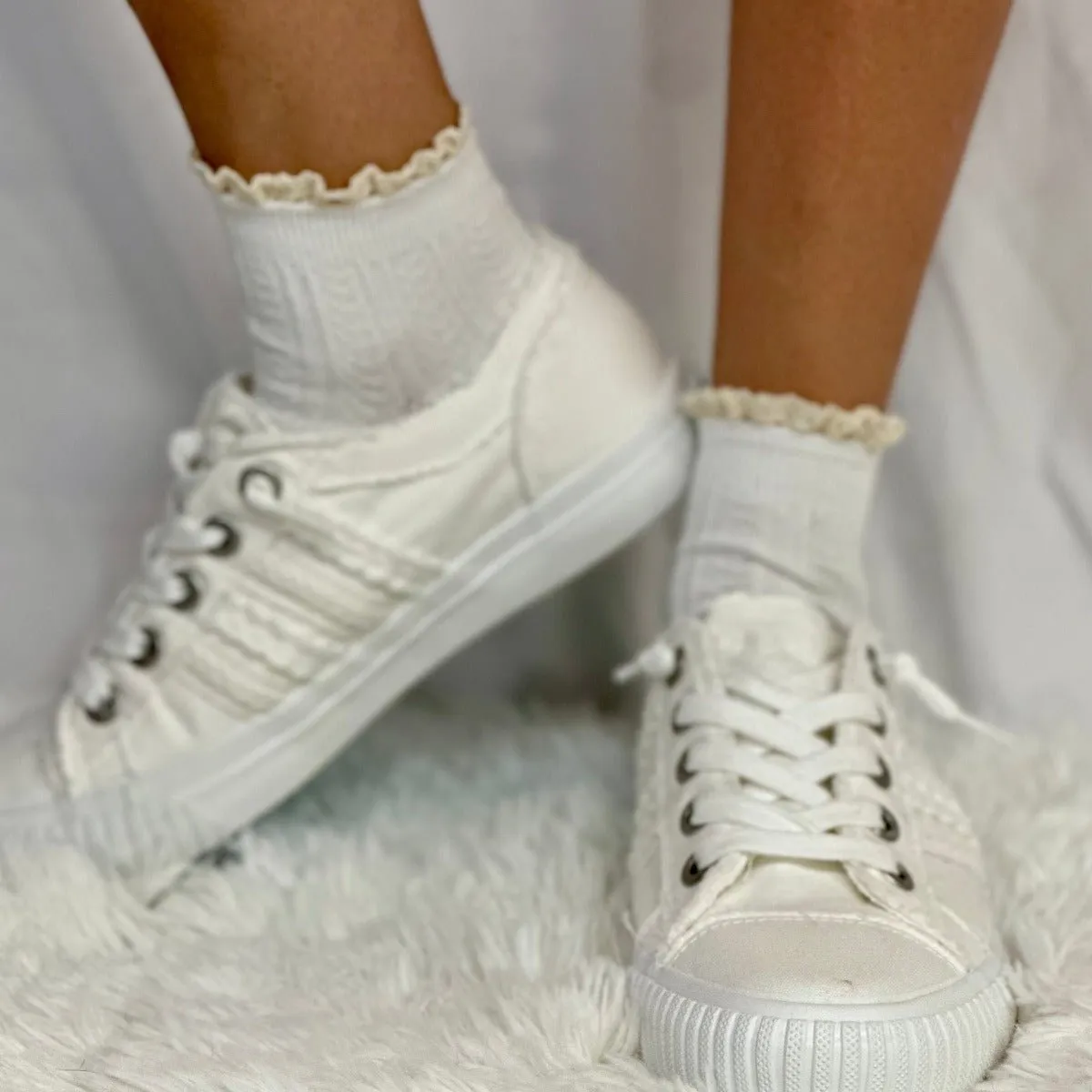 SHORTY  lace topped ankle socks - cream