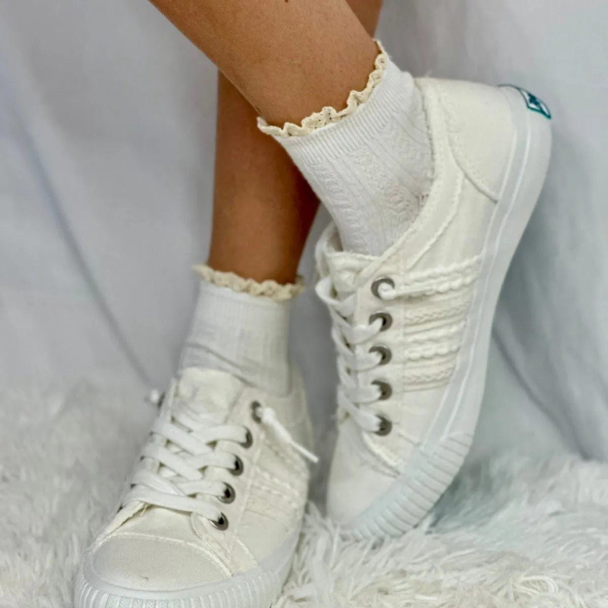 SHORTY  lace topped ankle socks - cream