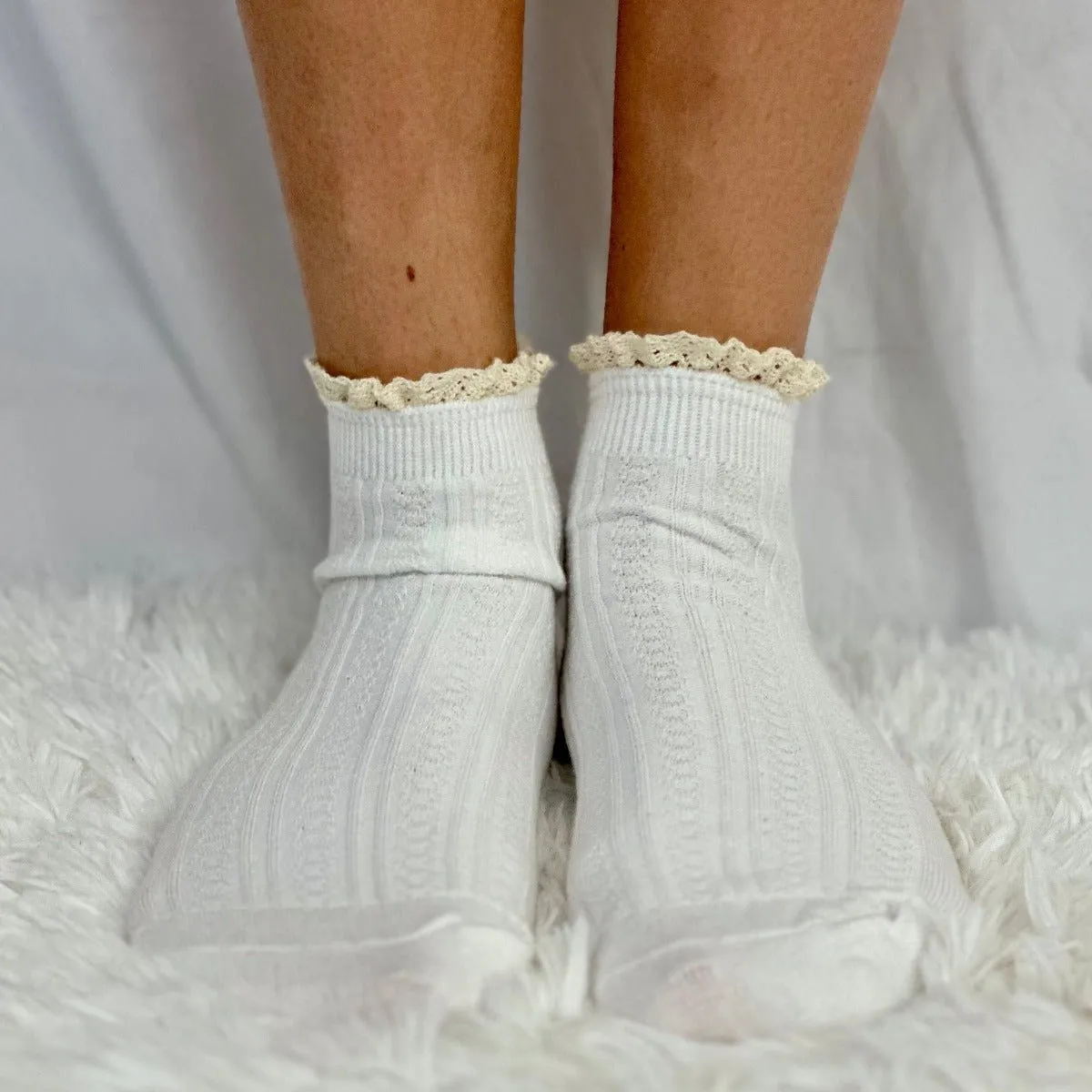 SHORTY  lace topped ankle socks - cream