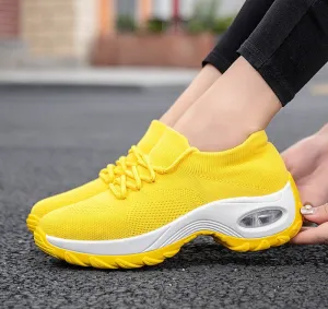 Sports shoes women flying knit socks shoes