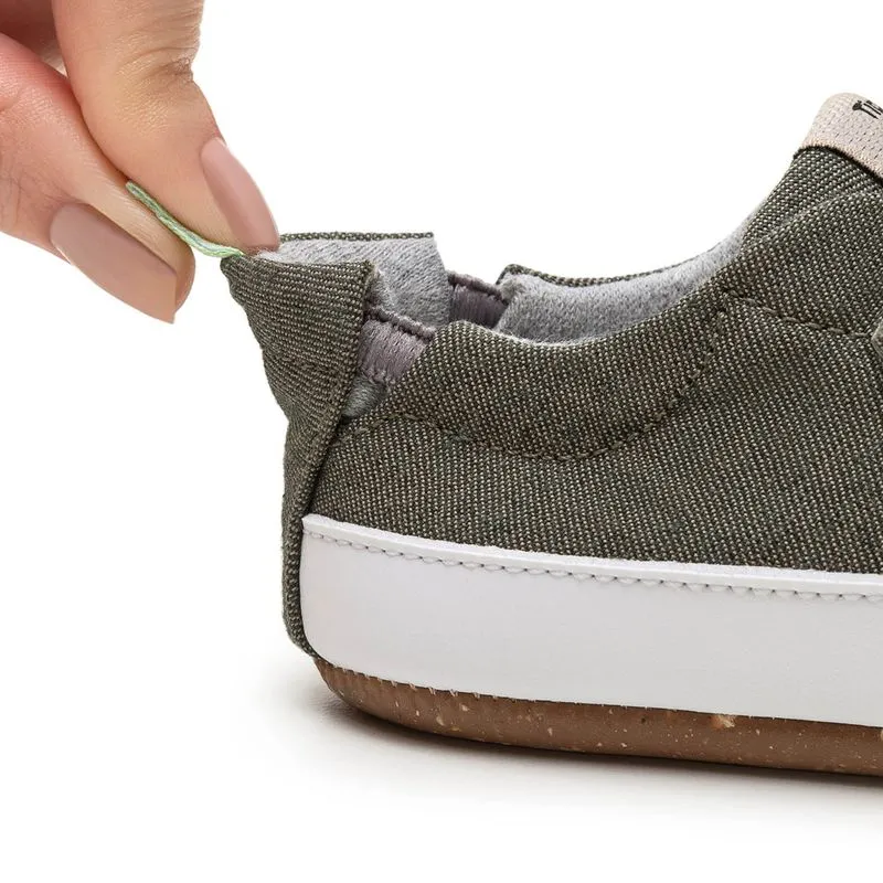 Tip Toey Joey Boy's and Girl's Bossy Green Sneakers - Verde Eco Canvas