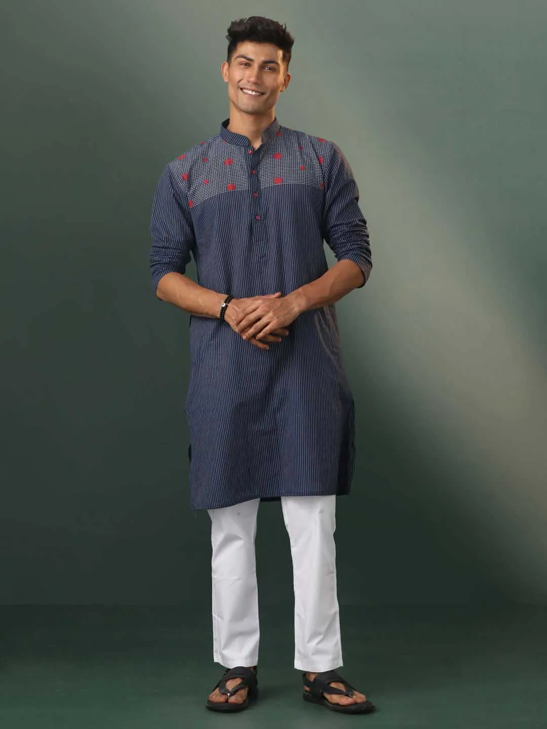 VASTRAMAY Navy Blue Striped Kurta Pyjama