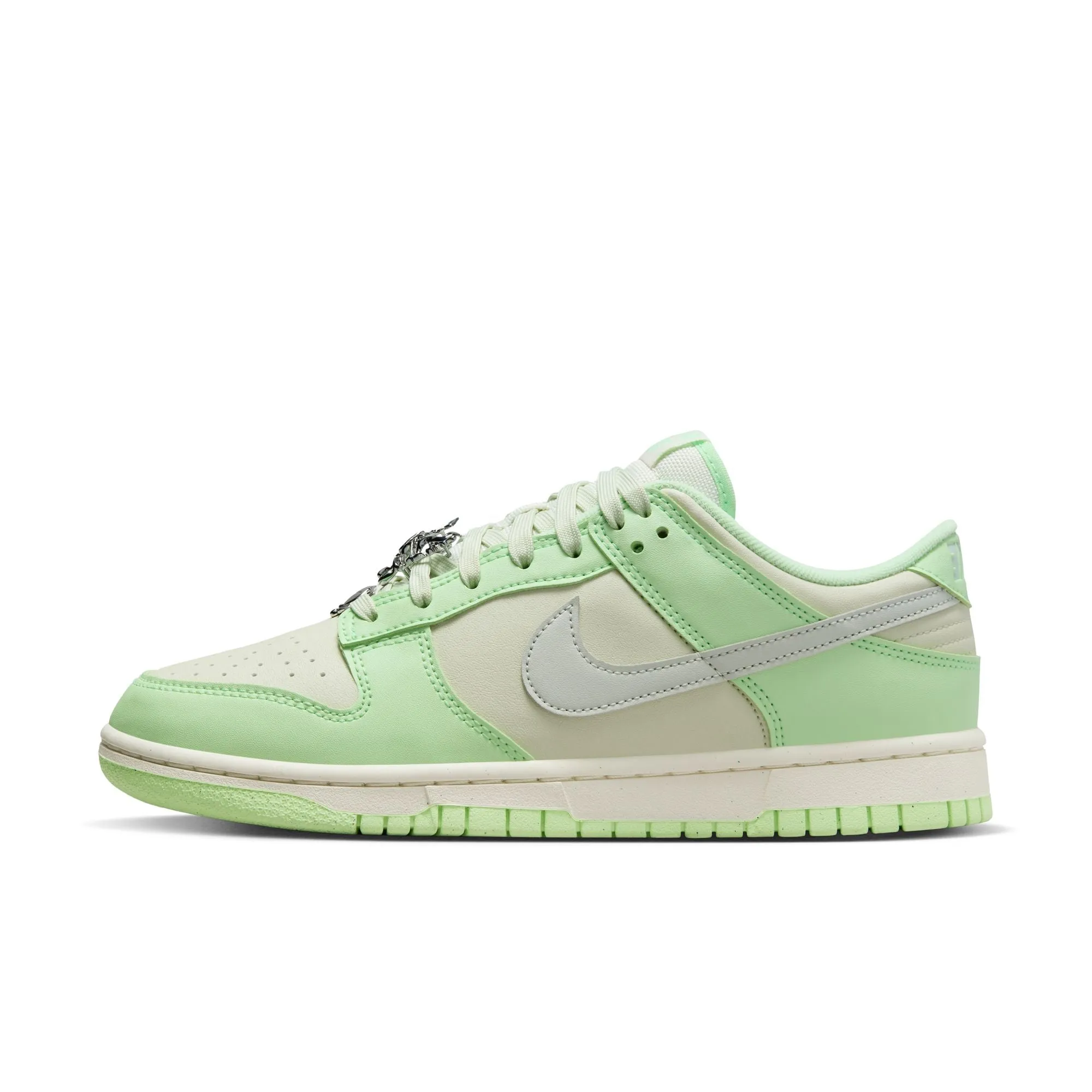 WMNS Nike Dunk Low Next Nature SE